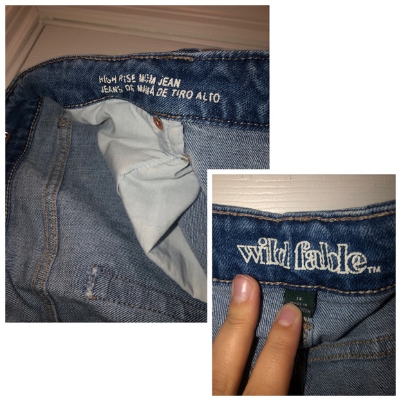 Light Wash High Rise Mom Jeans - Picture 2 of 2